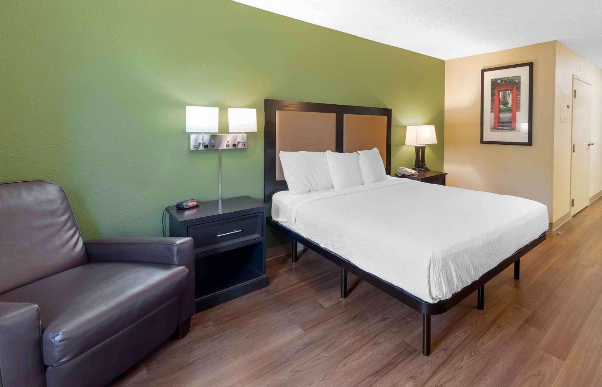 Extended Stay America Select Suites - Indianapolis - North - Carmel Exterior photo