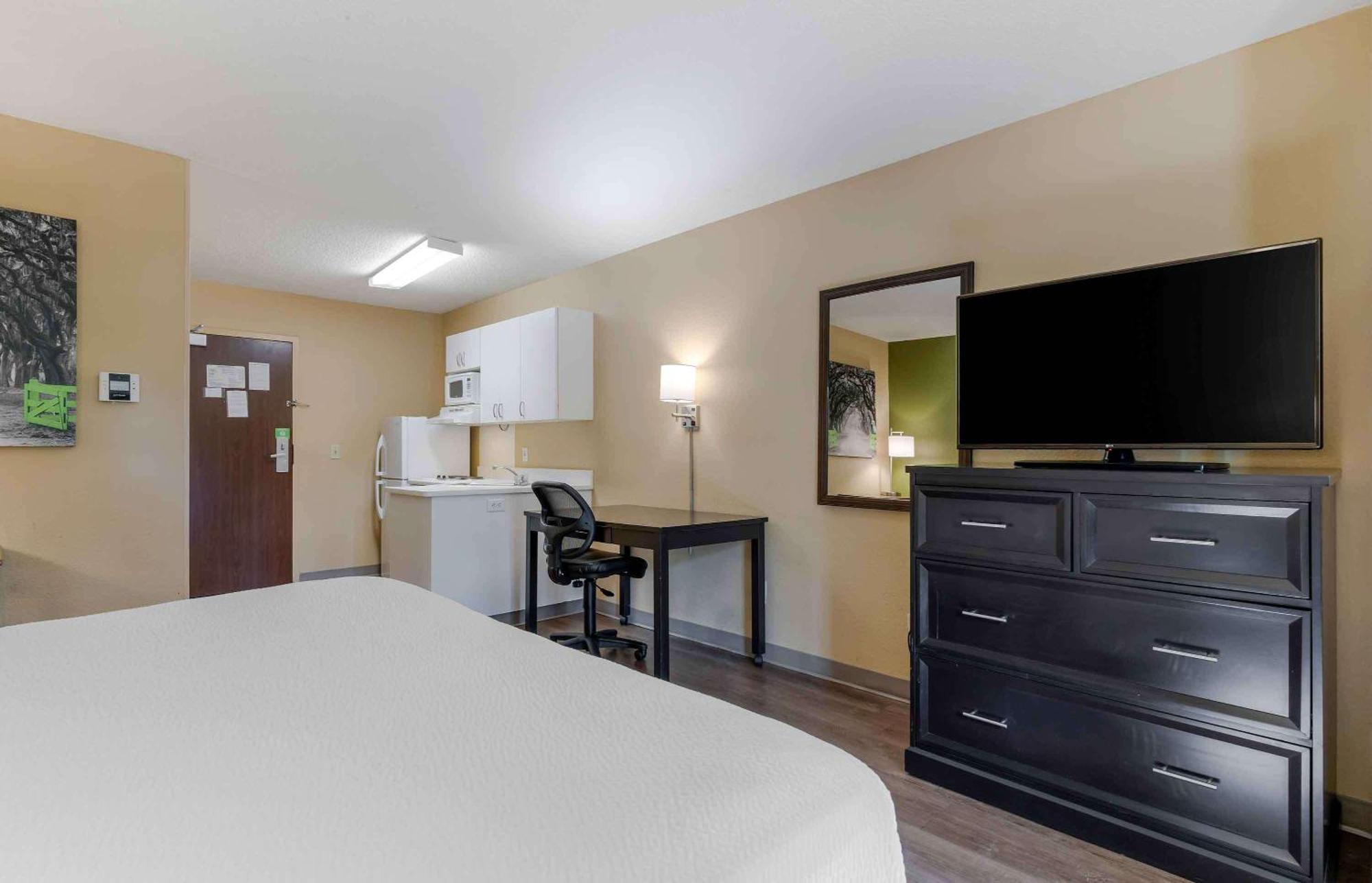Extended Stay America Select Suites - Indianapolis - North - Carmel Exterior photo